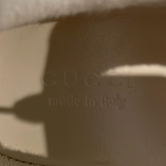 GUCCI Men US 9.5/UK 9 Screener GG Sneaker Made to Look Worn; White/Green/Red - Picture 6 of 9